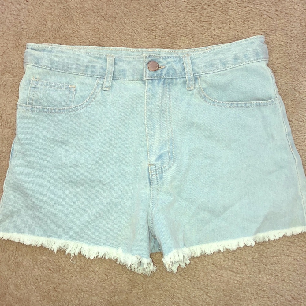 NEVER WORN! Forever 21 Light Jean Shorts